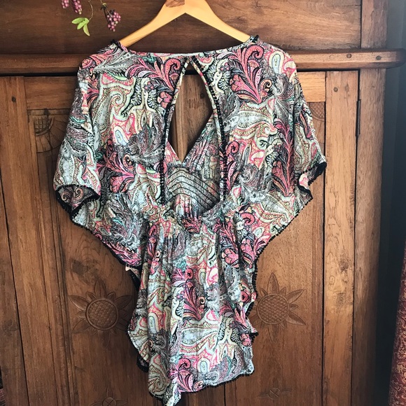 NWOT Victoria’s Secret Paisley Coverup - Picture 2 of 4